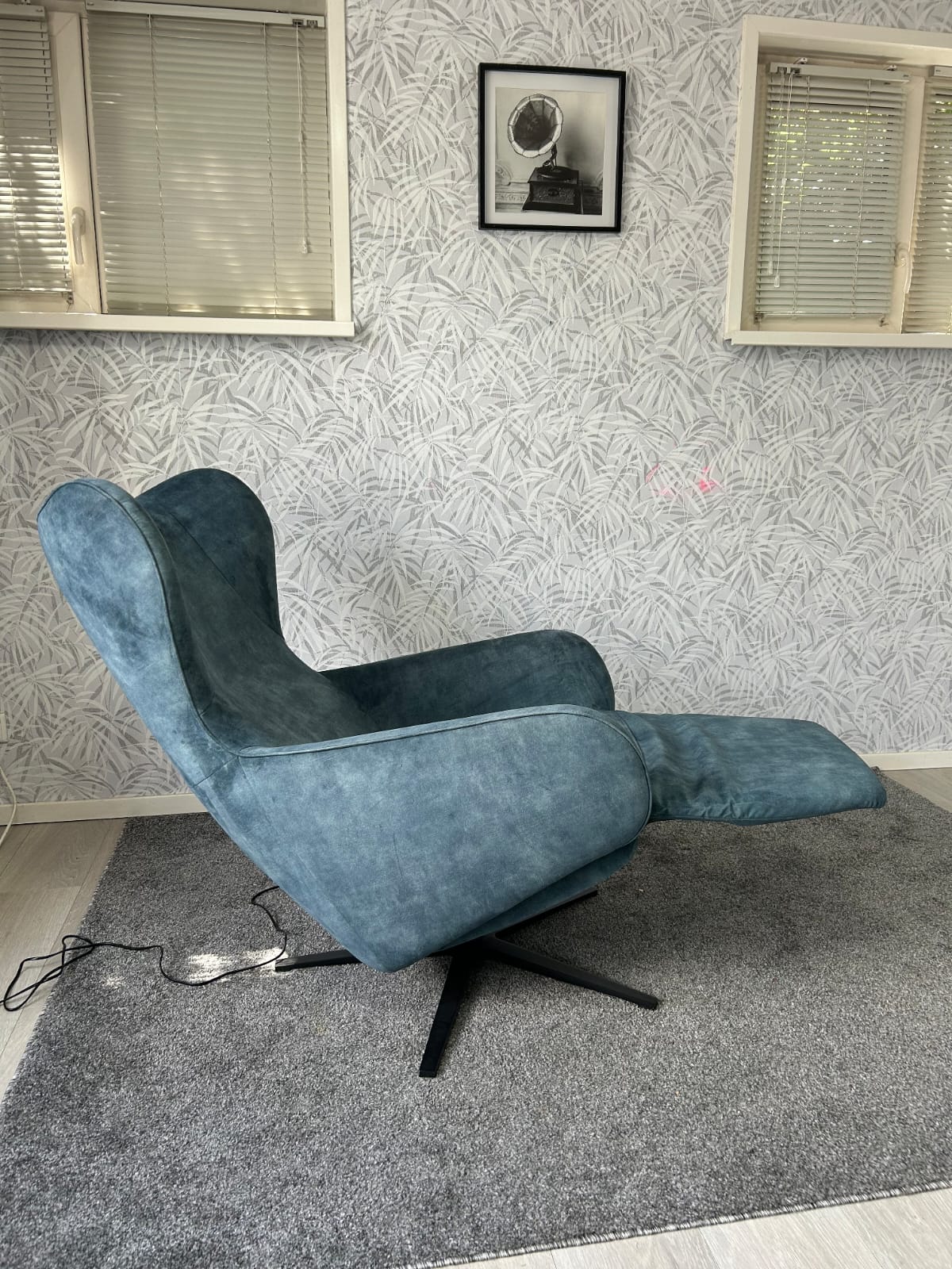 Set van 2 prominente elektrische
relax fauteuils