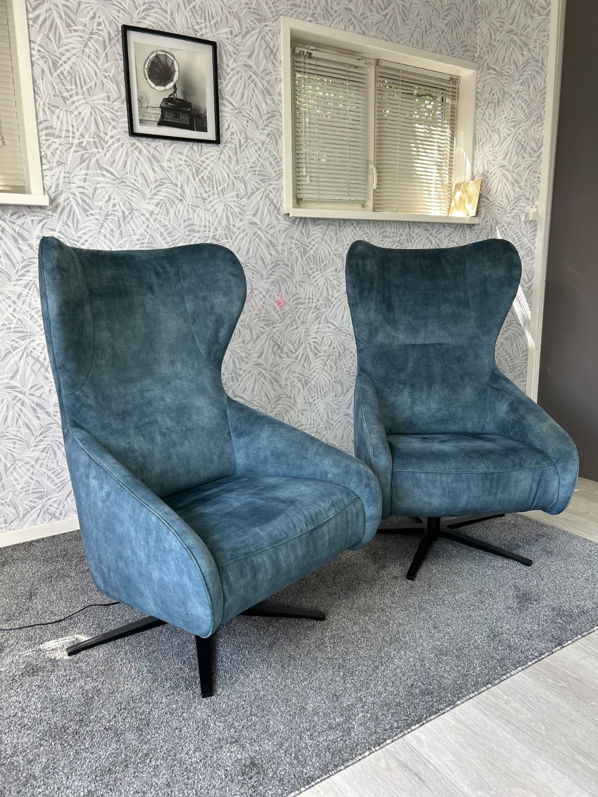 Set van 2 prominente elektrische
relax fauteuils