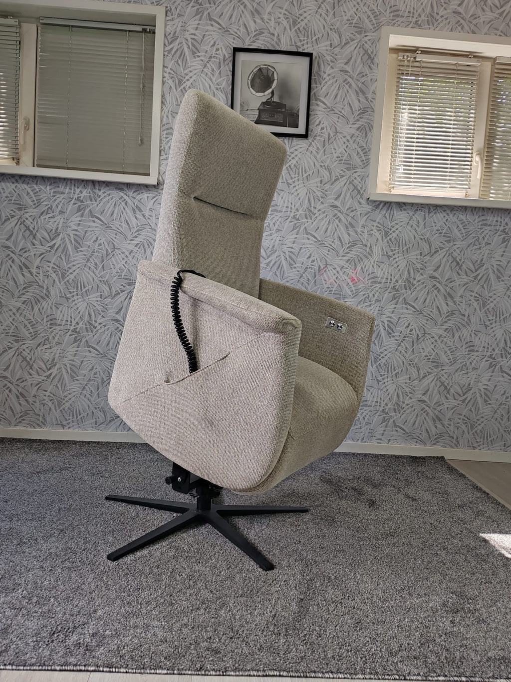 Velderhof Elektrische Sta-op Stoel – Luxe Relaxfauteuil met Accu