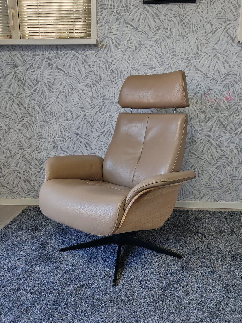 Molia leren design relax fauteuil
met hocker