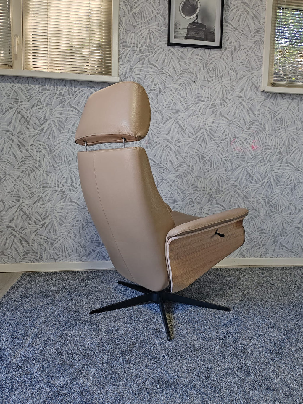 Molia leren design relax fauteuil
met hocker