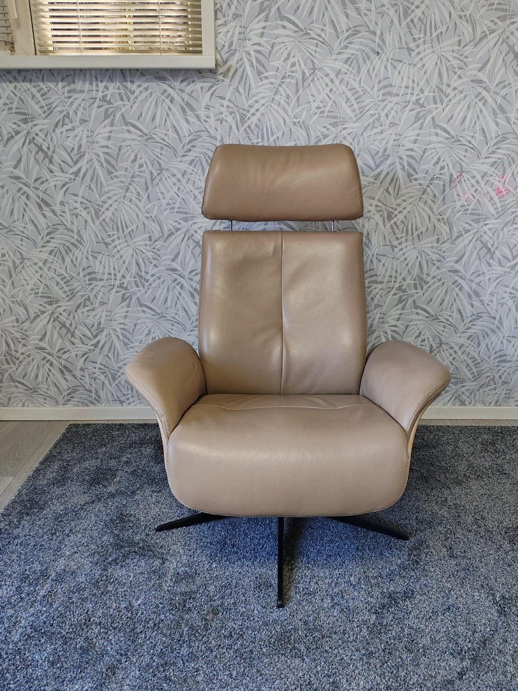 Molia leren design relax fauteuil
met hocker