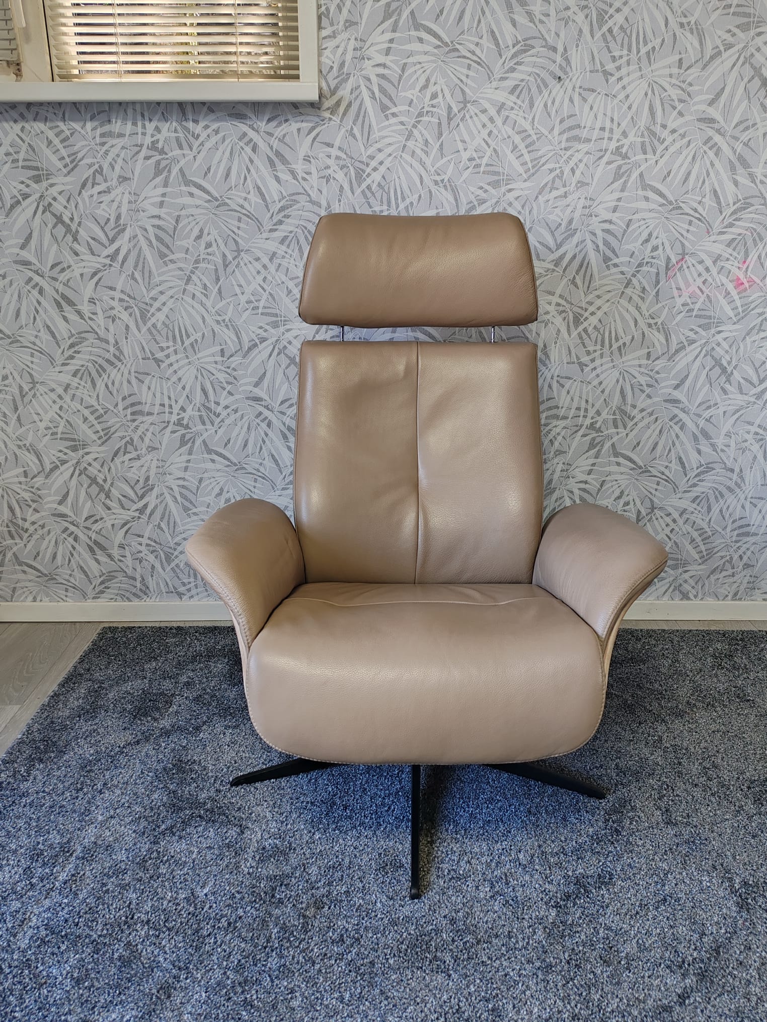 Molia leren design relax fauteuil
met hocker