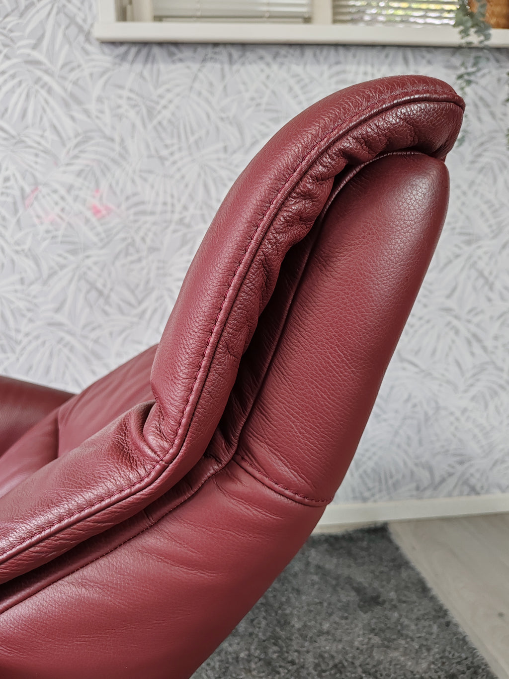 Meubelzorg leren sta op stoel relax fauteuil