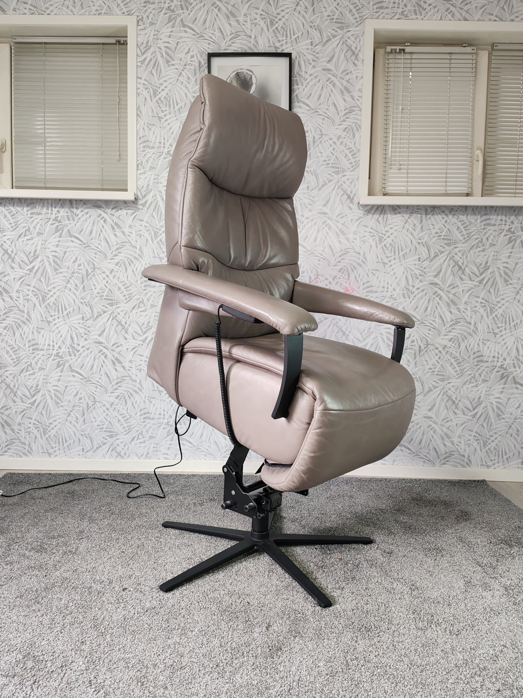 Meubelzorg Granada leren sta op stoel relax fauteuil