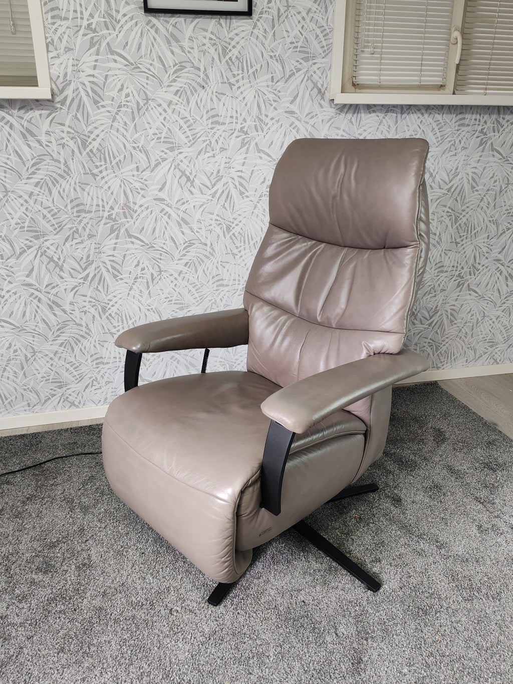 Meubelzorg Granada leren sta op stoel relax fauteuil