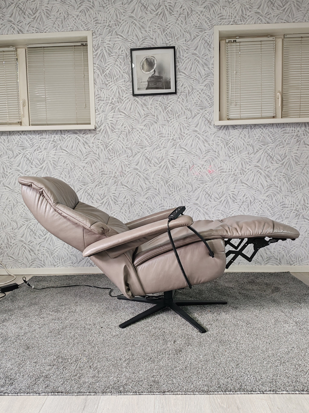Meubelzorg Granada leren sta op stoel relax fauteuil