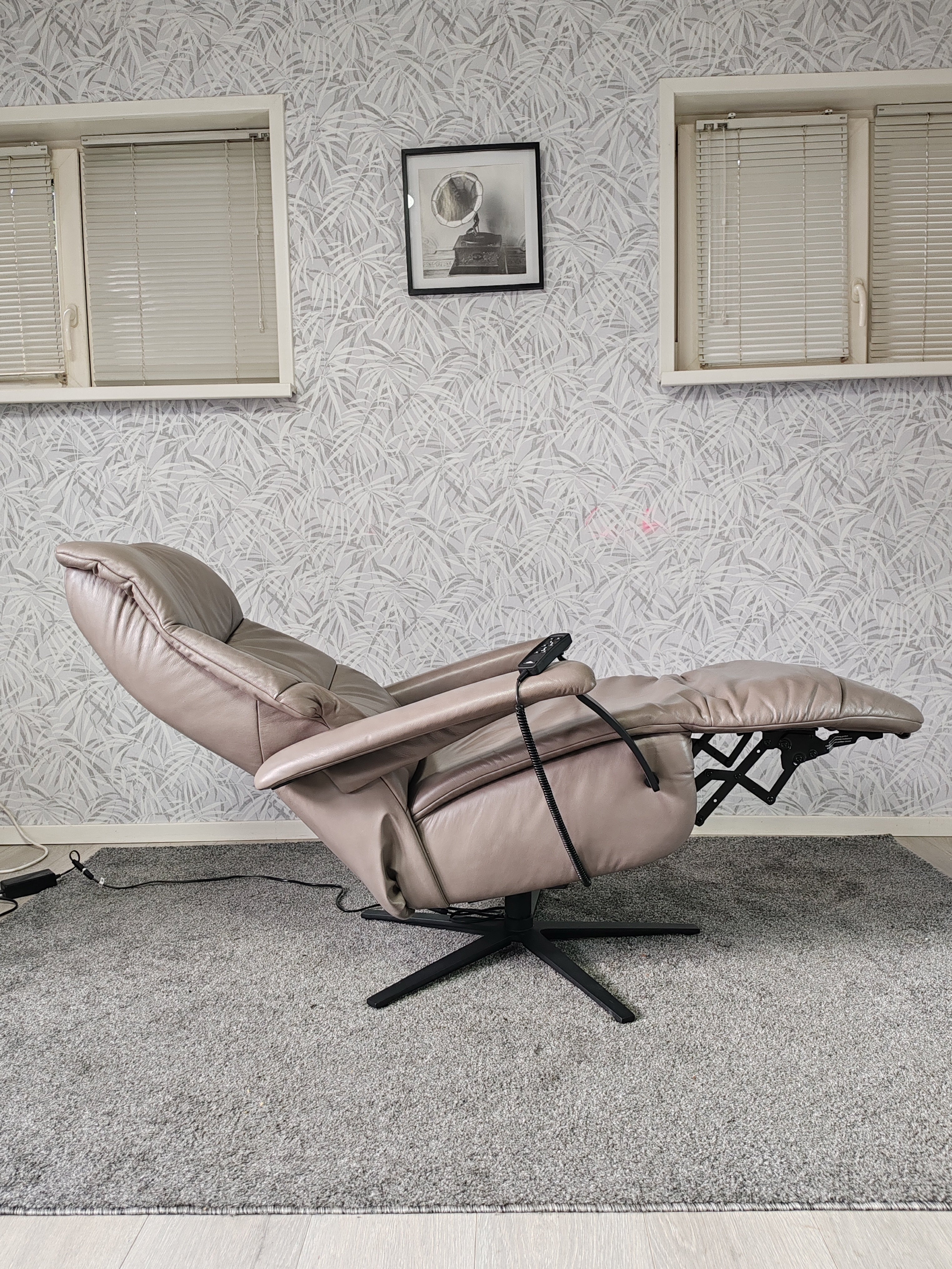 Meubelzorg Granada leren sta op stoel relax fauteuil